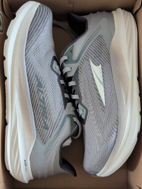 Altra Light Gray Men's Neutral Road Running Shoes